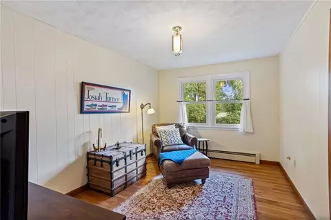 Bedroom - 9 Boiling Spring Ave, Westerly, RI 02891 photo 4 of 5