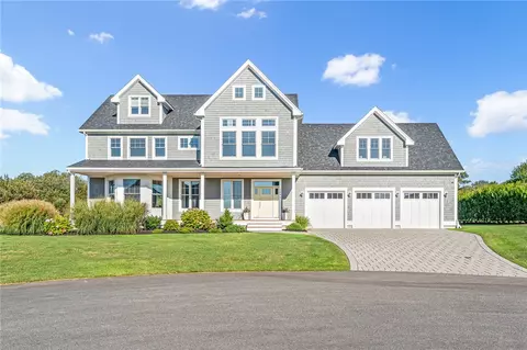 1046 Ocean Rd, Narragansett, RI 02882