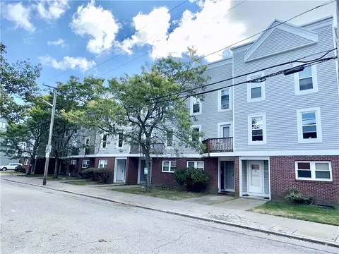 84 Tell St #1A, Providence, RI 02909