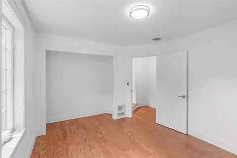 889 Centerville Rd, Warwick, RI 02886 photo 27