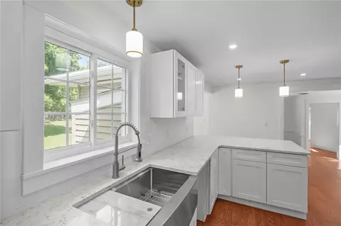 889 Centerville Rd, Warwick, RI 02886 photo 10
