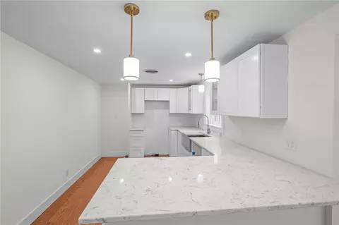 889 Centerville Rd, Warwick, RI 02886 photo 8