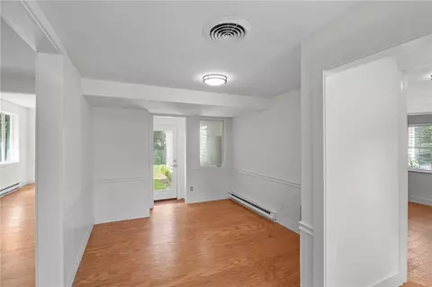 889 Centerville Rd, Warwick, RI 02886 photo 14