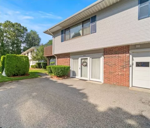 614 Pocasset Ct, Warwick, RI 02886
