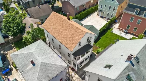2 Louisburg Pl, Providence, RI 02909