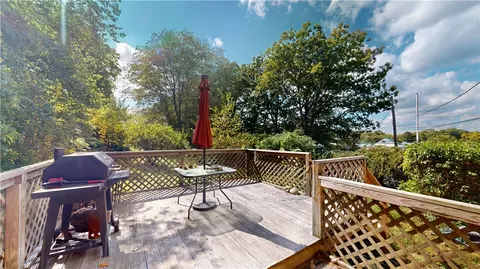 Exterior - 564 S County Trl, Exeter, RI 02822 photo 6 of 6