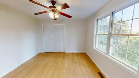 Bedroom - 65 Eleventh Ave, Woonsocket, RI 02895 photo 9 of 10