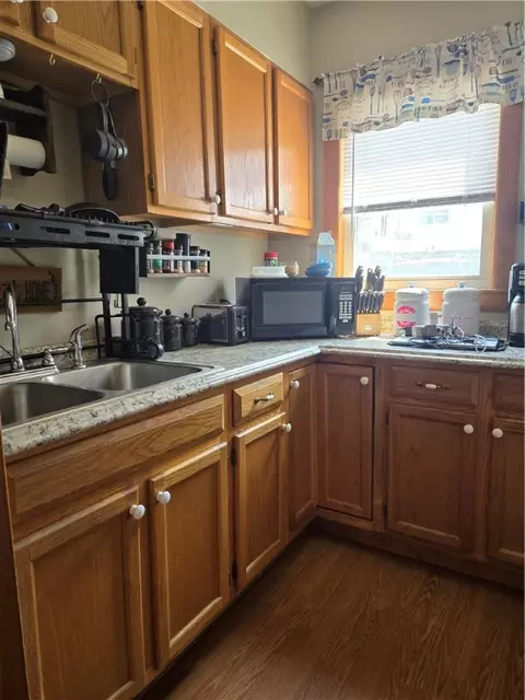 106 Cottage St, Woonsocket, RI 02895 photo 6