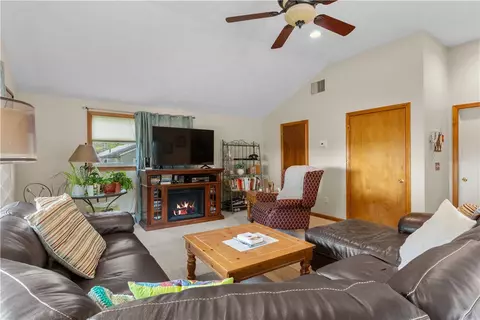 47 Flagg Ave, Warwick, RI 02886 photo 18