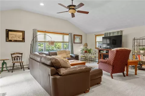 47 Flagg Ave, Warwick, RI 02886 photo 20