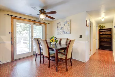77 Adrian St, Warwick, RI 02886 photo 16