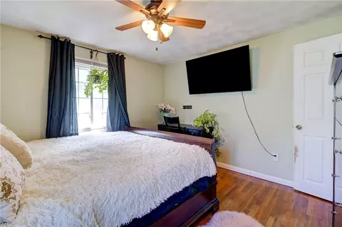 77 Adrian St, Warwick, RI 02886 photo 26