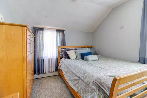 Bedroom - 52 Uncas St, Warwick, RI 02889 photo 1 of 4