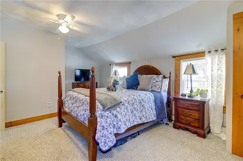 Bedroom - 52 Uncas St, Warwick, RI 02889 photo 4 of 4