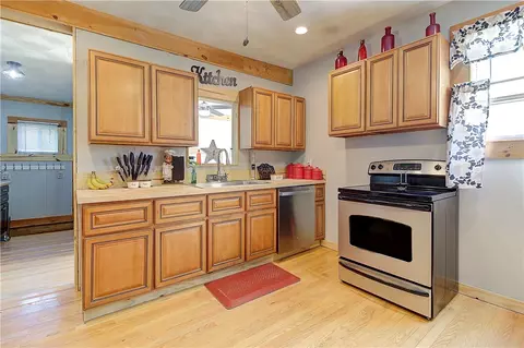 Kitchen - 52 Uncas St, Warwick, RI 02889 photo 2 of 3