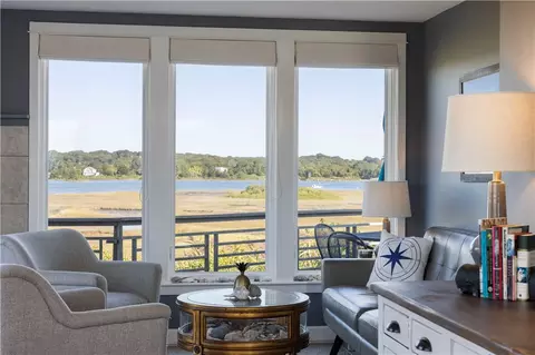 Living - 470 Atlantic Ave, Westerly, RI 02891 photo 1 of 3