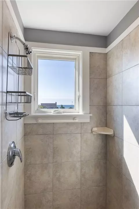 Bath - 470 Atlantic Ave, Westerly, RI 02891 photo 4 of 5