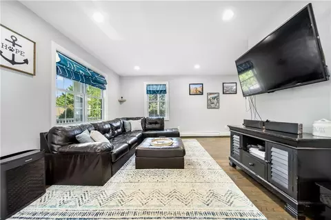 Living - 52 Benefit St, Warwick, RI 02886 photo 1 of 2