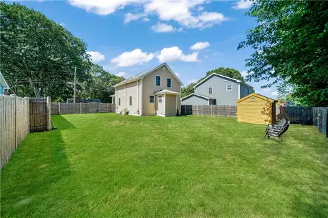 Exterior - 52 Benefit St, Warwick, RI 02886 photo 3 of 6