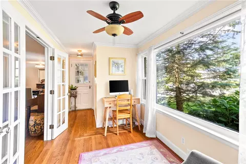 Entry Way - 36 Apple Tree Ln, Warwick, RI 02888 photo 2 of 2