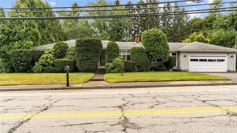 56 Scituate Ave, Cranston, RI 02921