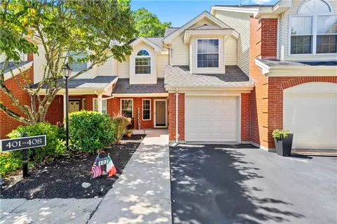 626 Smithfield Rd #402, North Providence, RI 02904