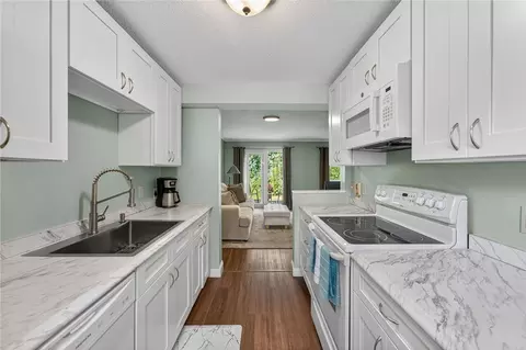 Kitchen - 22 Apache Dr #E, Westerly, RI 02891 photo 2 of 5