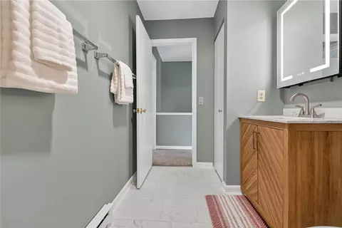 Bath - 22 Apache Dr #E, Westerly, RI 02891 photo 3 of 5