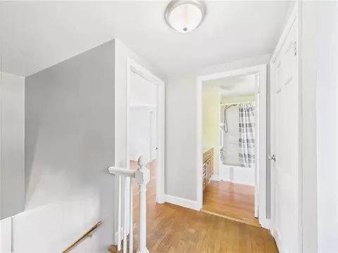 Entry Way - 85 Pilgrim Dr, Warwick, RI 02888 photo 3 of 3