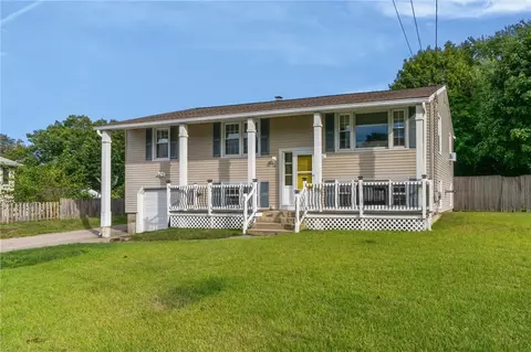 12 Pond View Dr, Coventry, RI 02816