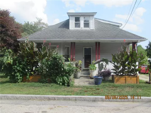 64 Fairfield Ave, Woonsocket, RI 02895 photo 1