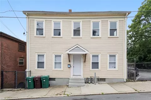 62 Cato St, Woonsocket, RI 02895
