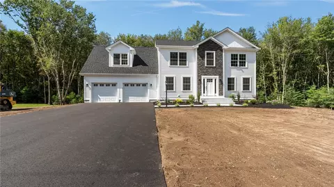 62 Orchard Ave, Johnston, RI 02919