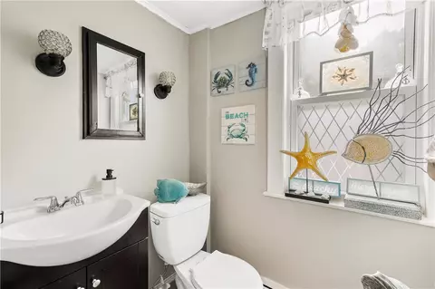 Bath - 675 Park Ave, Woonsocket, RI 02895 photo 1 of 3