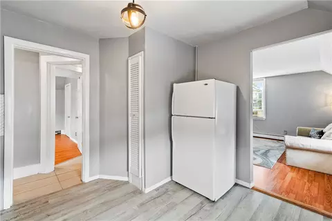 Entry Way - 675 Park Ave, Woonsocket, RI 02895 photo 4 of 6