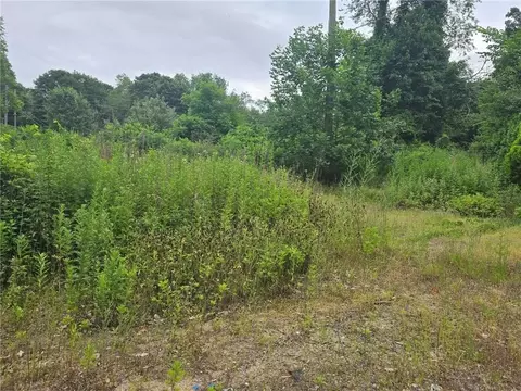 241 Bradford Rd, Westerly, RI 02808