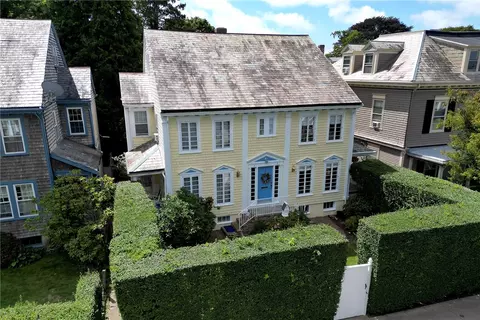 5 Pell St, Newport, RI 02840