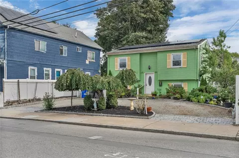 164 Oxford St, Providence, RI 02905