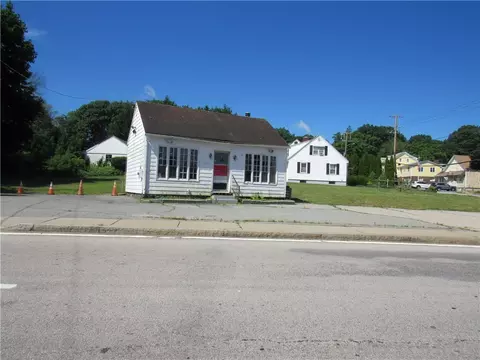 1296 Atwood Ave, Johnston, RI 02919