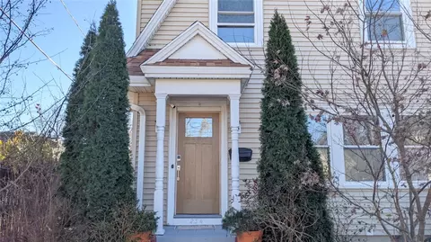 234 Park Ave, Cranston, RI 02905