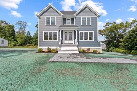 1078 Taunton Ave, Seekonk, MA 02771