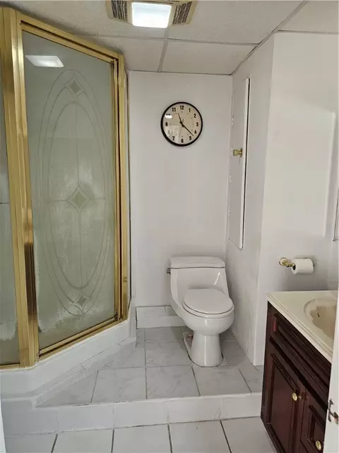 Bath - 724 Fairmount St, Woonsocket, RI 02895 photo 3 of 3
