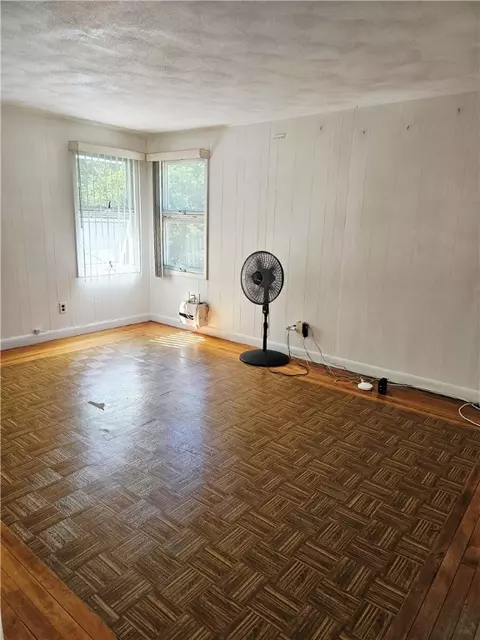 Living - 724 Fairmount St, Woonsocket, RI 02895 photo 5 of 6