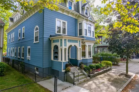 32 Oak St #2, Providence, RI 02909