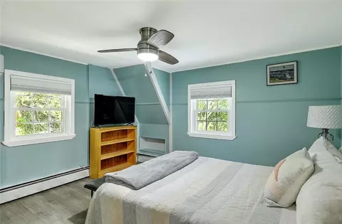 1216 E Main Rd, Middletown, RI 02842 photo 17