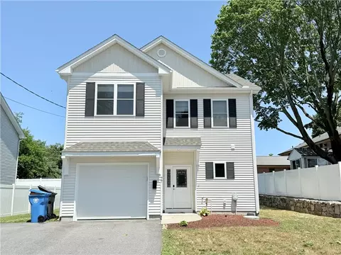 77 Batcheller Ave, Cranston, RI 02920