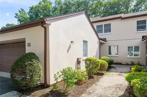 2970 Mendon Rd #154, Cumberland, RI 02864