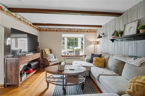 Living - 229 Linden Ave, Woonsocket, RI 02895 photo 3 of 4