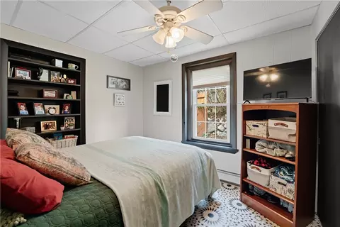 Bedroom - 229 Linden Ave, Woonsocket, RI 02895 photo 4 of 4