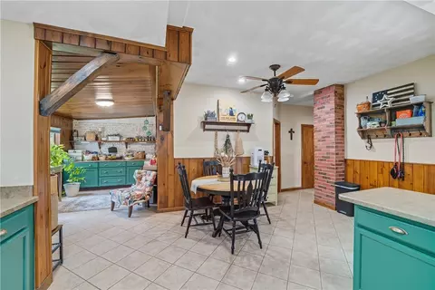 Entry Way - 229 Linden Ave, Woonsocket, RI 02895 photo 1 of 1